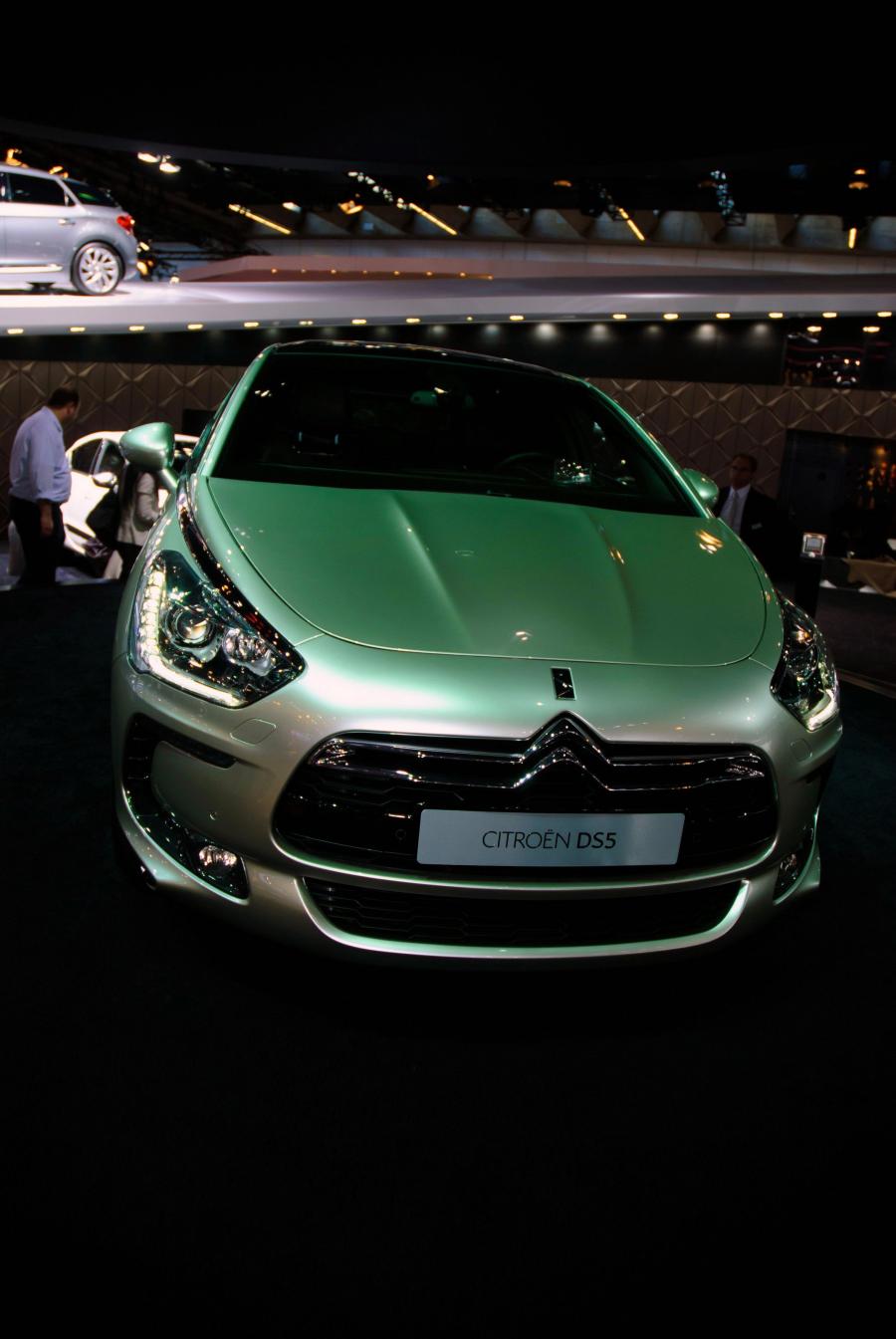  Citroen DS5 2012 года  (фото 130 из 182)